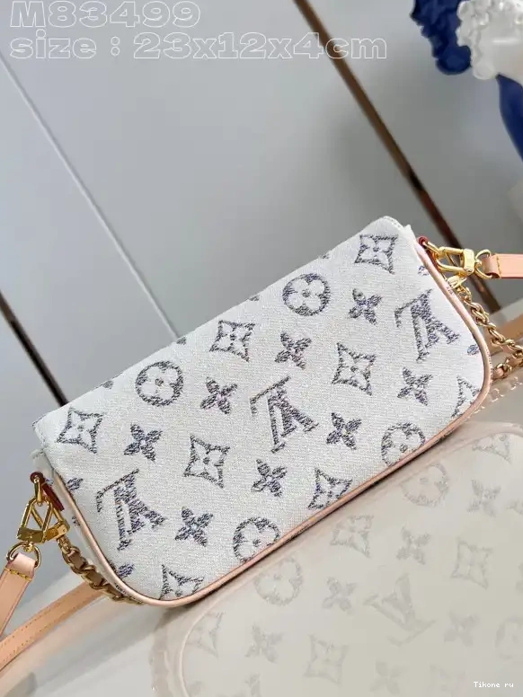 Cheap Ivy-23.5*12*4.3cm on VUITTON LOUIS Wallet Chain 0613